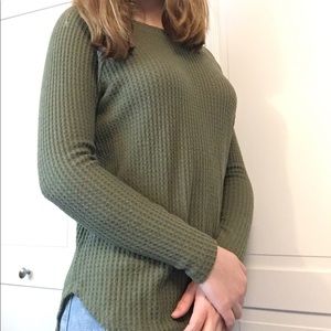 American Eagle light weight sweater